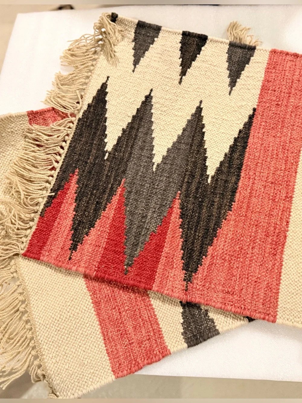 New Pottery Barn Andie Tribal Kilim Dhurrie Small Rug, Red/Black/White, Small
